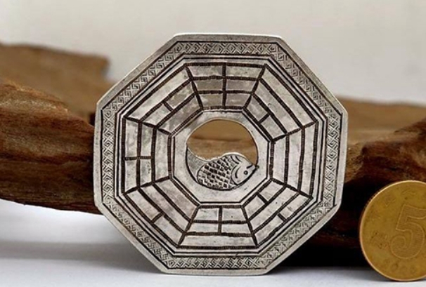 50岁到60岁梦到蛇咬自己_中年蛇咬梦