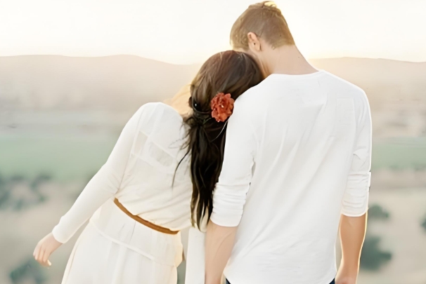 77年属蛇人今年运势_事业与感情运势